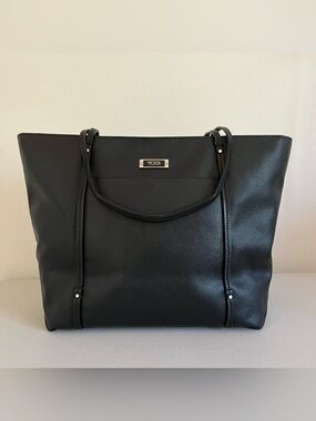 Tumi Sinclair Q Tote in Black
